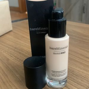 BareMinerals BAREPro foundation color Aspen 04